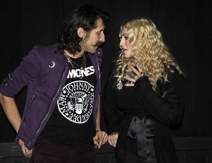 Madonna pode se encontrar com Eugene Hütz, vocalista do Gogol Bordello, no Rio.
