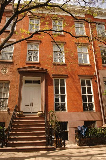 Gisele Bündchen acaba de vender a townhouse que possuía na Barrow Street em Nova York.