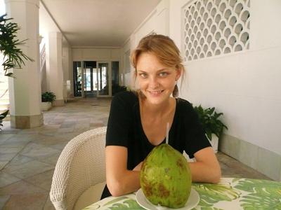 Glamurama entrevistou Carol Trentini no Fashion Rio.