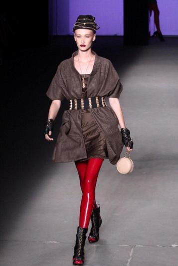 Glamurama bateu um papo rápido com Juliana Jabour aqui no lounge da Nivea no Fashion Rio.