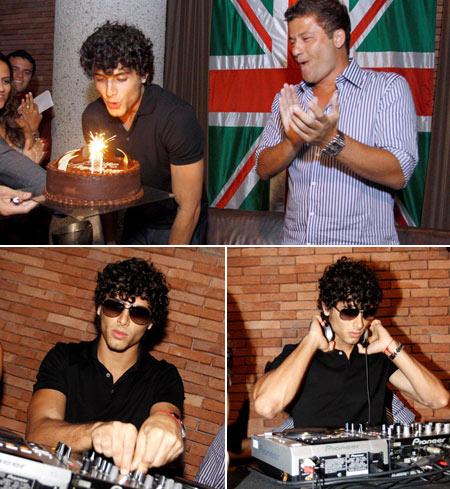 Sem Madonna, Jesus Luz comemora aniversário com amigos no Rio.