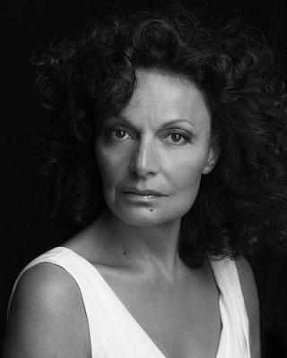 Diane von Furstenberg está de malas prontas para desembarcar no Brasil.