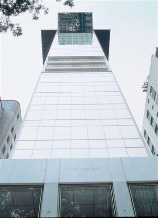 O hotel Emiliano acaba de ser eleito um dos melhores hotéis do mundo pela Gold List 2010 da Condé Nast Traveller.