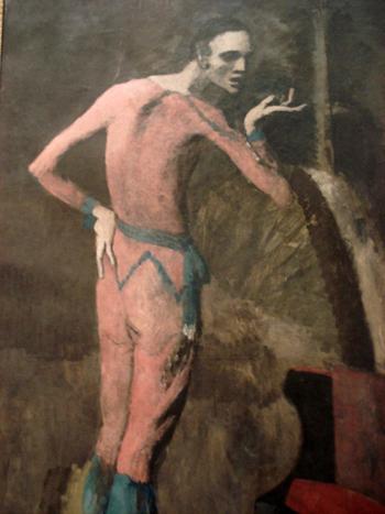 Mulher cai e rasga tela de Picasso em Nova York.