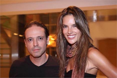 Foi na cobertura de Marcio Camargo, no bairro dos jardins que aconteceu o jantar em torno da modelo Alessandra Ambrosio, para uma turma bem seleta.