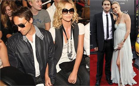 Charlize Theron se separa de Stuart Townsend depois de mais de nove anos de namoro.