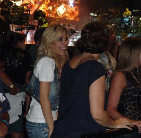 Wanessa, que abriu os shows de Beyoncé em Florianópolis e no Rio, não via a hora de encontrar a cantora norte-americana pessoalmente.