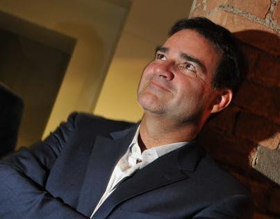 Sérgio Valente faz a sua tradicional feijoada no Forte de São Marcelo, em Salvador