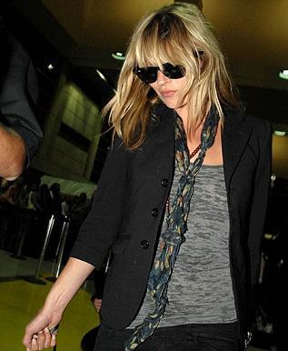 Vida de Kate Moss vai virar peça de teatro, com autoria de seu namorado, o cantor Jamie Hince.