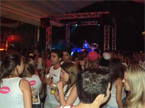 Saiba qual é a programação desta noite do Camarote Salvador 2010 e programe-se!