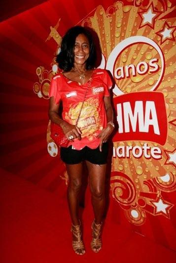 Glória Maria conta que vai ter novos projetos na Globo no segundo semestre.