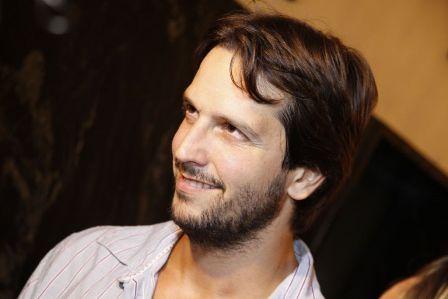 Vladimir Brichta estreou nessa quinta-feira a temporada carioca de Hamelin, sucesso de bilheteria em São Paulo.