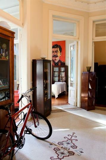 Nas páginas da MDV de abril: o refúgio do multitalentoso Patricio Bisso