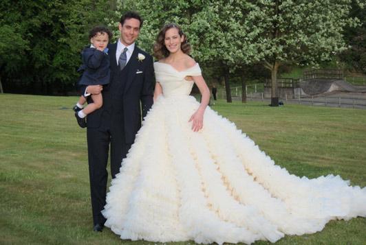 A família Dellal está aumentando! Charlotte Dellal, filha de Andrea, está grávida do segundo bebê! Vem ver!