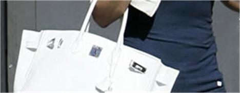 This one is for collectors: Christies is going to auction a few rare models of Hermès purses, this Wednesday.