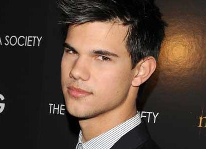 Hugh Jackman adoraria ver Taylor Lautner no papel de Wolverine jovem.