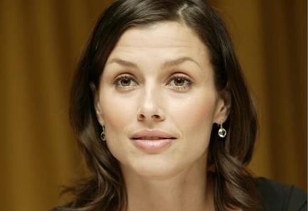 Bridget Moynahan was walking speechless, but in the last edition of the North American magazine Self, the mother of Tom Bradys firstborn child decided to speak up.
