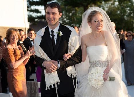 Chelsea Clinton e Marc Mezvinsky podem estar aproveitando a lua de mel  na África.