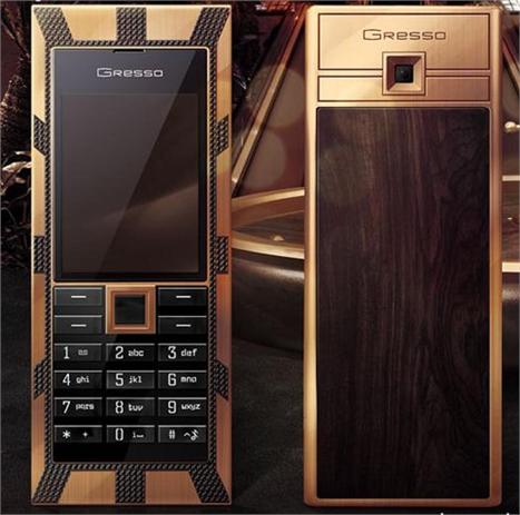 Conheça o novo celular da marca de acessórios de luxo Gresso.