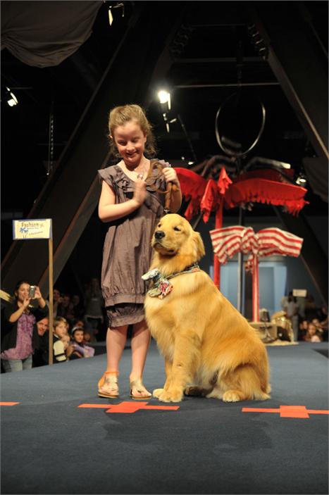 PUC abre o segundo dia de desfiles do Fashion Weekend Kids.