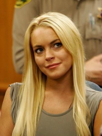 Confirmado! Lindsay Lohan foi liberada da rehab na noite dessa terça-feira.