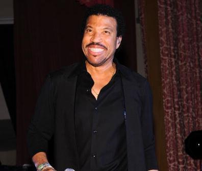Lionel Richie chega nesta quinta-feira ao Brasil.