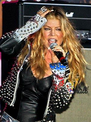 Mais detalhes sobre o Baile da amfAR. Fergie, grávida, também vem