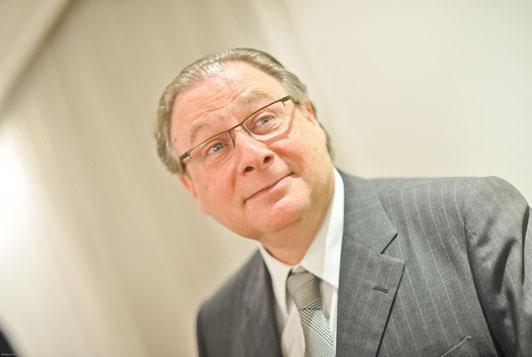 Helio Seibel fez uma festa para poucos e bons nessa quinta-feira em Salvador. Teve até show de uma super cantora! Adivinha qual, glamurette?