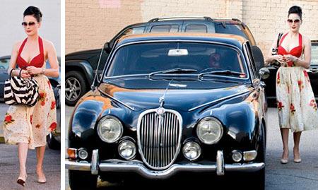 Imperdíveis esses cliques de Dita von Teese!