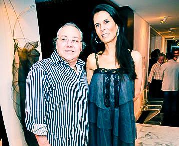 Uma turma de bacanas vai passar o réveillon sabe onde? Guarujá!