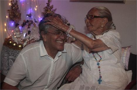 Dona Canô segue internada em Salvador, e Glamurama aproveita para mandar boas energias para a família