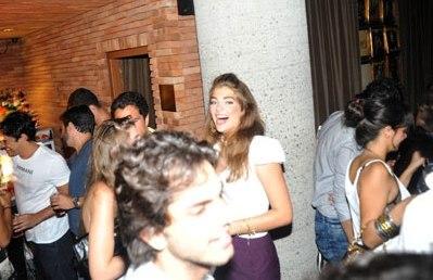 Maria Frering é uma das meninas mais bacanas do Rio e a gente encontrou com ela ontem!