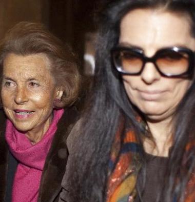 Enfim, Liliane e Françoise Bettencourt aparecem como mãe e filha!
