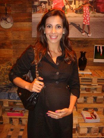 Tânia Khalill visitou o lounge Glamurama e contou novidades para gente