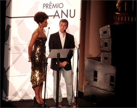 Luciano Huck explica porque tem responsabilidade social: “Conselho ajuda e exemplo arrasta”