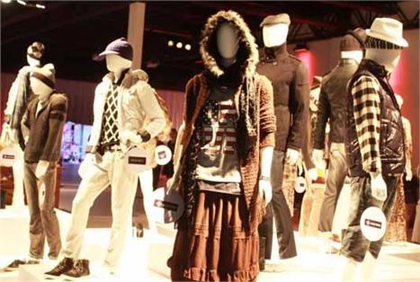 Vem ver quem passou pelo preview da coleção outono-inverno da Renner