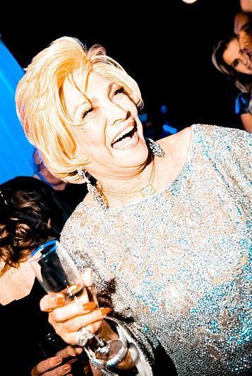 A gente está na RedeTV! para assistir ao primeiro programa da Hebe na emissora!