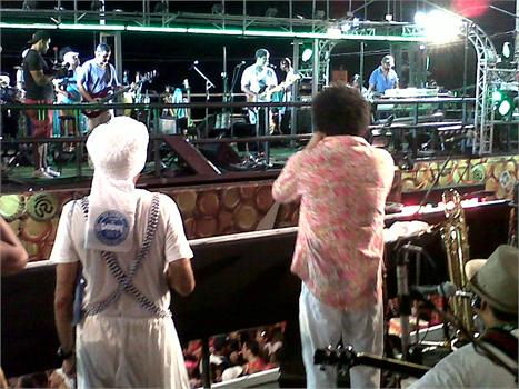 A Varanda Elétrica só abriga gente bacana, desta vez foi o Asa de Águia que parou para cantar com Gil e Jau