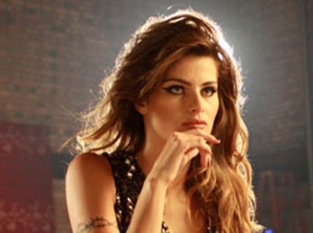 Parece que a @isabelifontana1 não vai ao aniversário do ex-namorado, o cantor Falcão