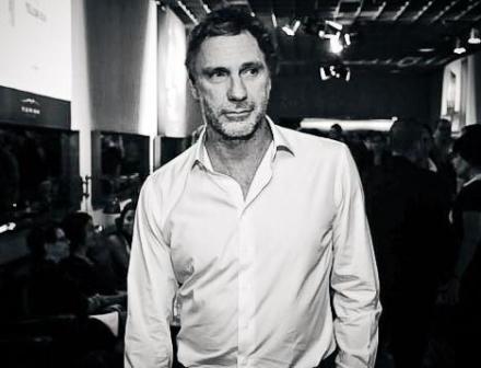 E a Osklen está em negociações avançadas com a Alpargatas…