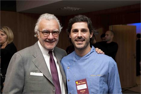 O chef Alain Ducasse esteve no Brasil e elegeu um chef queridinho por aqui…