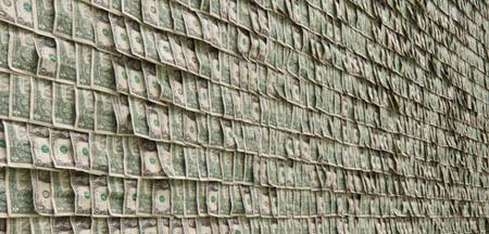 Artista alemão usou 100 mil notas de US$ 1 em instalação. Quer saber por que?