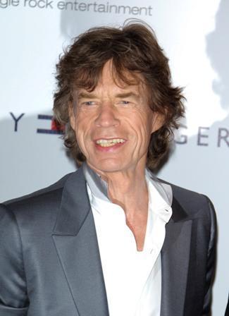 Mick Jagger grava sua primeira canção em sânscrito com sua nova banda, Superheavy