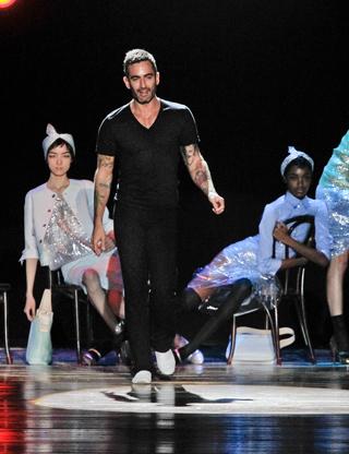 Marc Jacobs está oferecendo recompensa para quem achar a coleção dele de verão 2012!