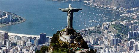 O desembargador Wálter Fanganiello Maierovitch levará ao Rio o juiz italiano Giulio Andreotti para conhecer uma unidade pacificadora