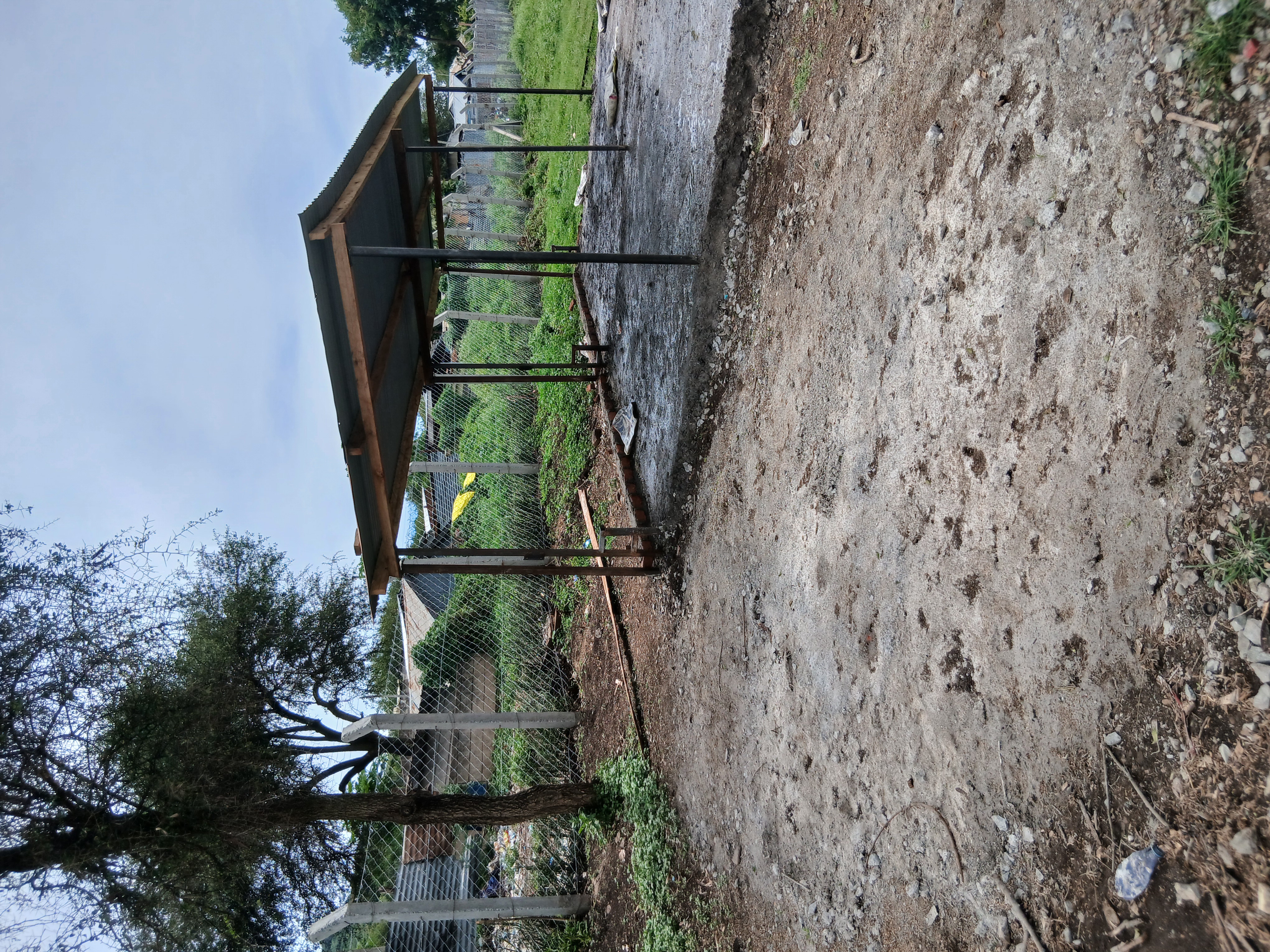 Fencing of Kipasi cattle auction ring