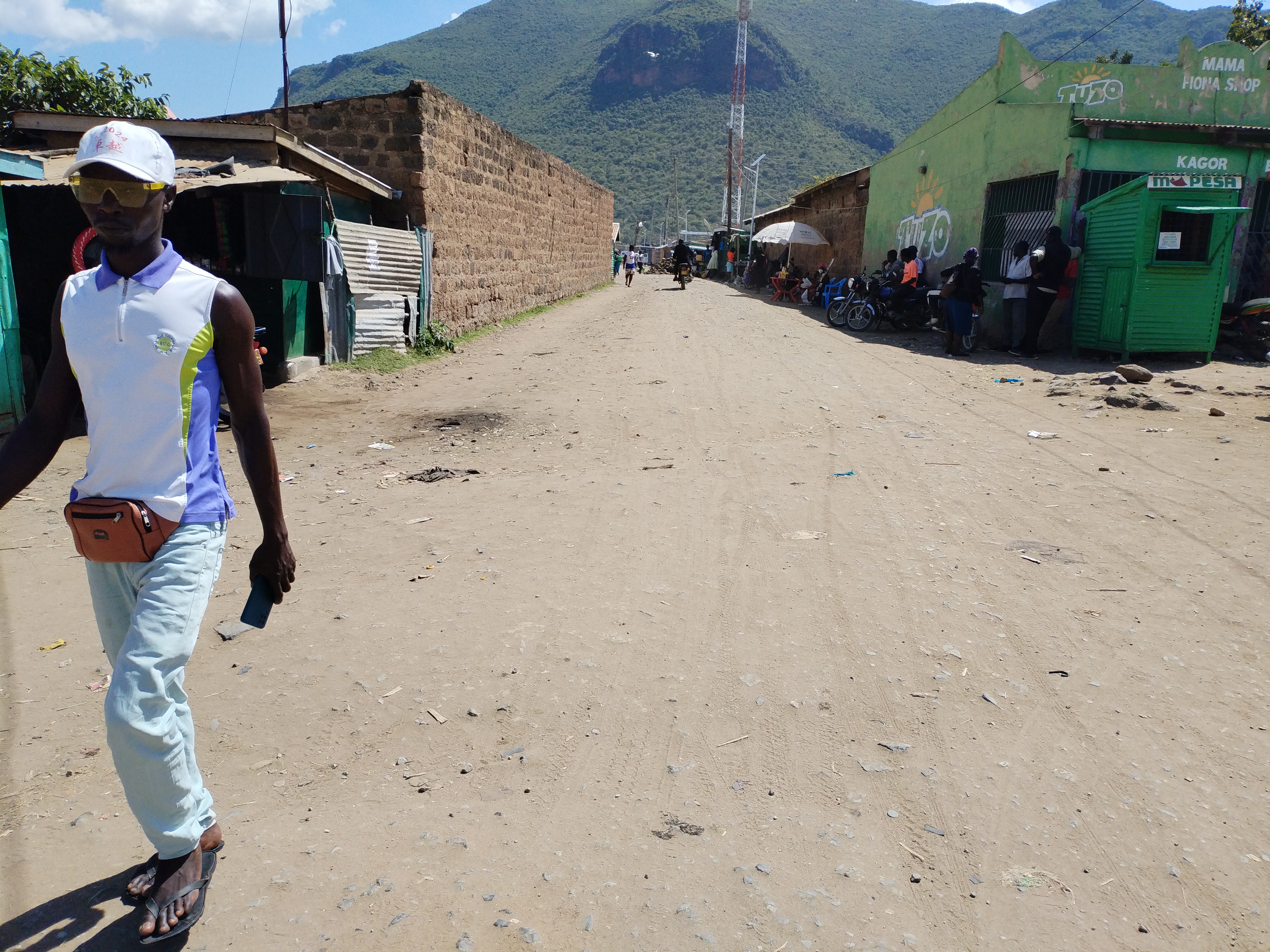 Sindo market ring road.