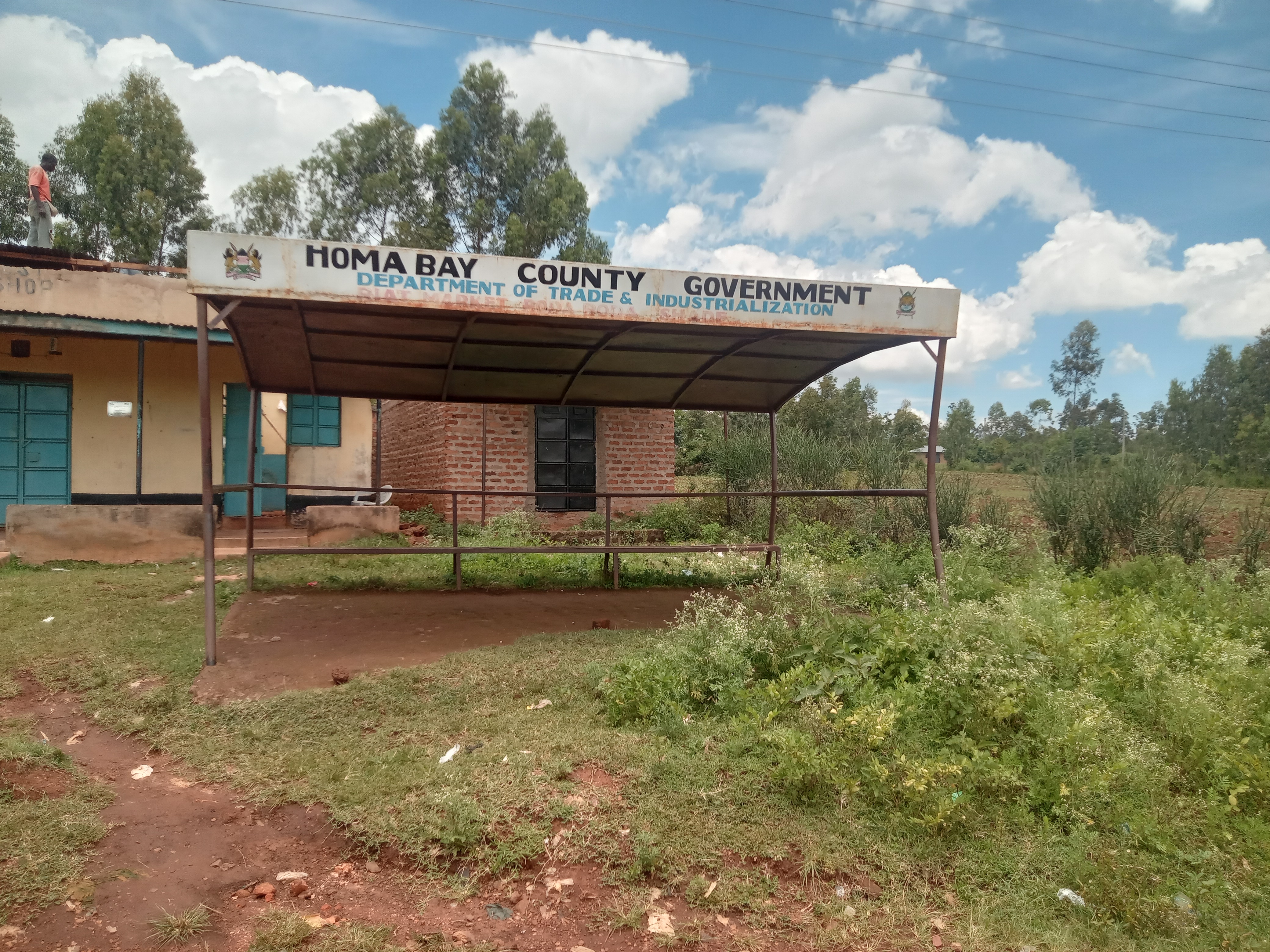 Riat motorbike shade
