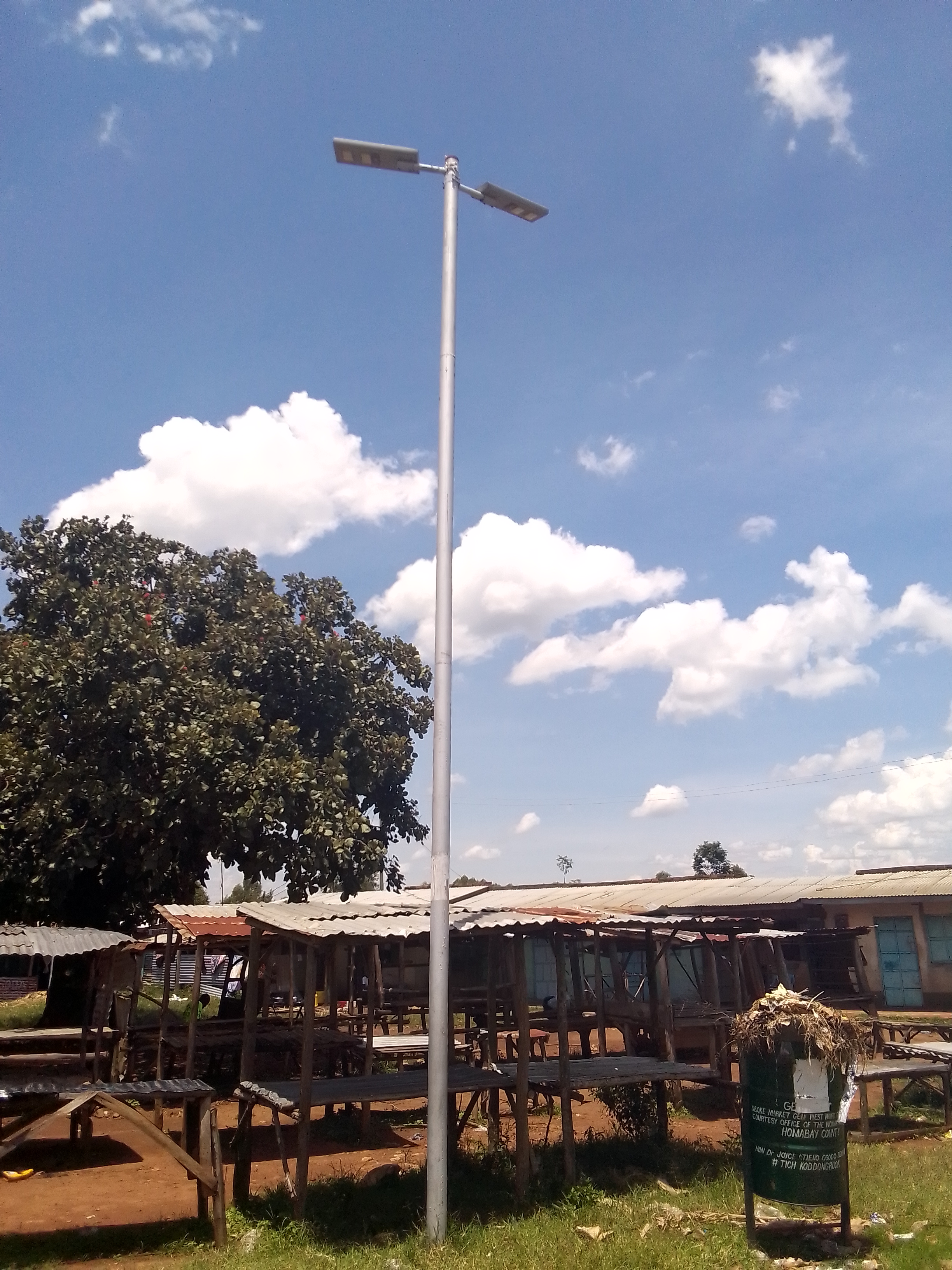 Oboke market solar light