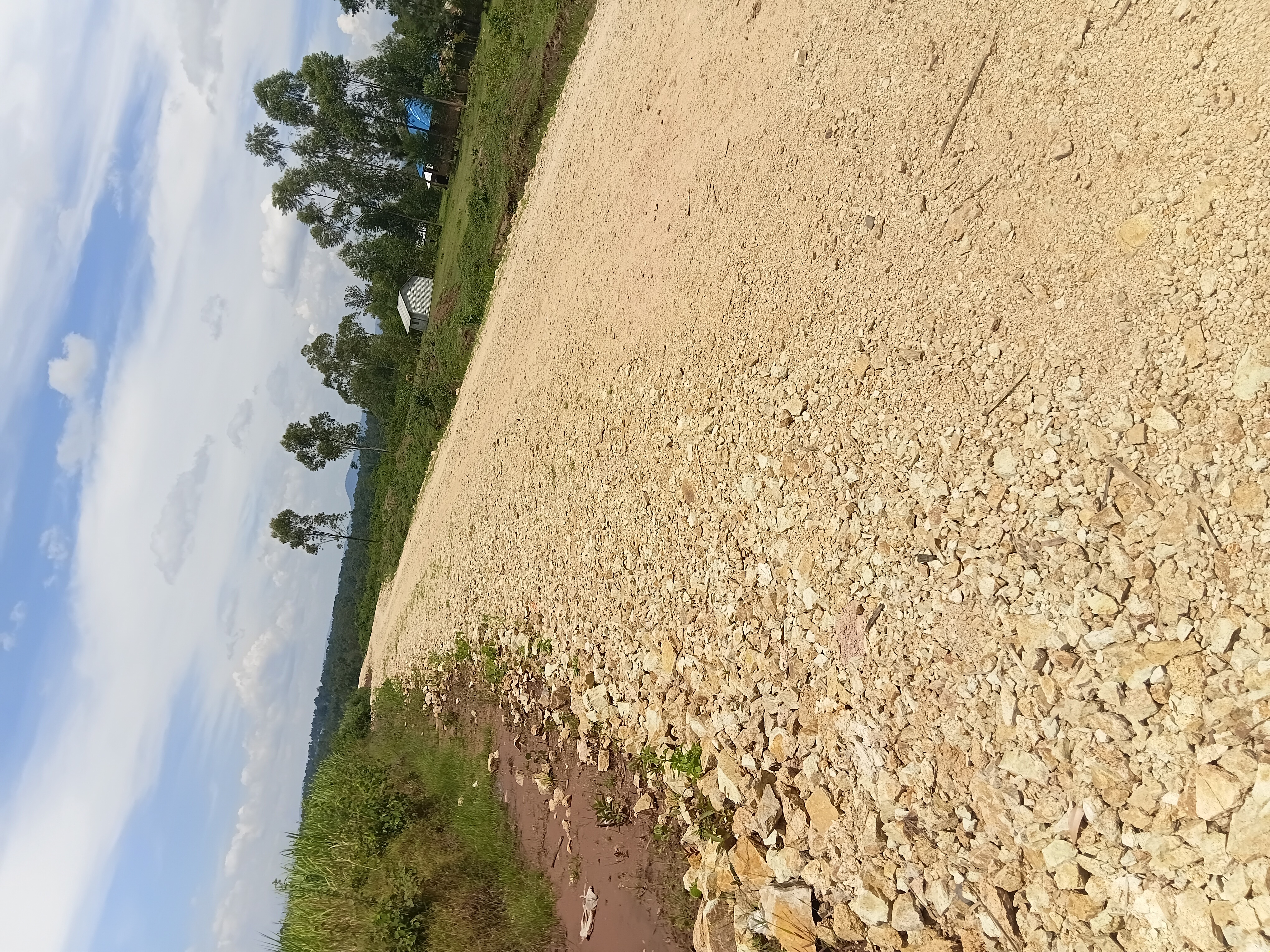 Okota Kongo Ogingo road